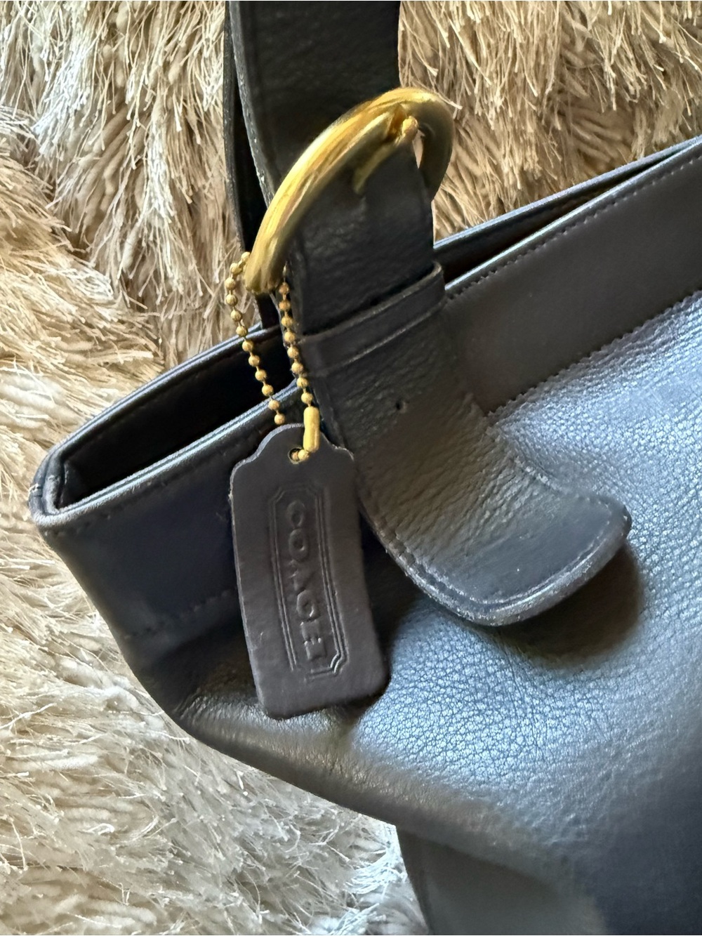 Gorgeous Coach Black Leather Shoulder Tote with Gold Hardware - Picture 3 of 9
